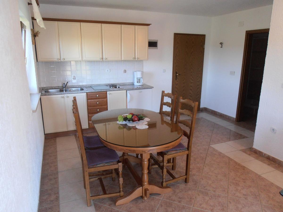 Apartments Coki Funtana Exterior photo