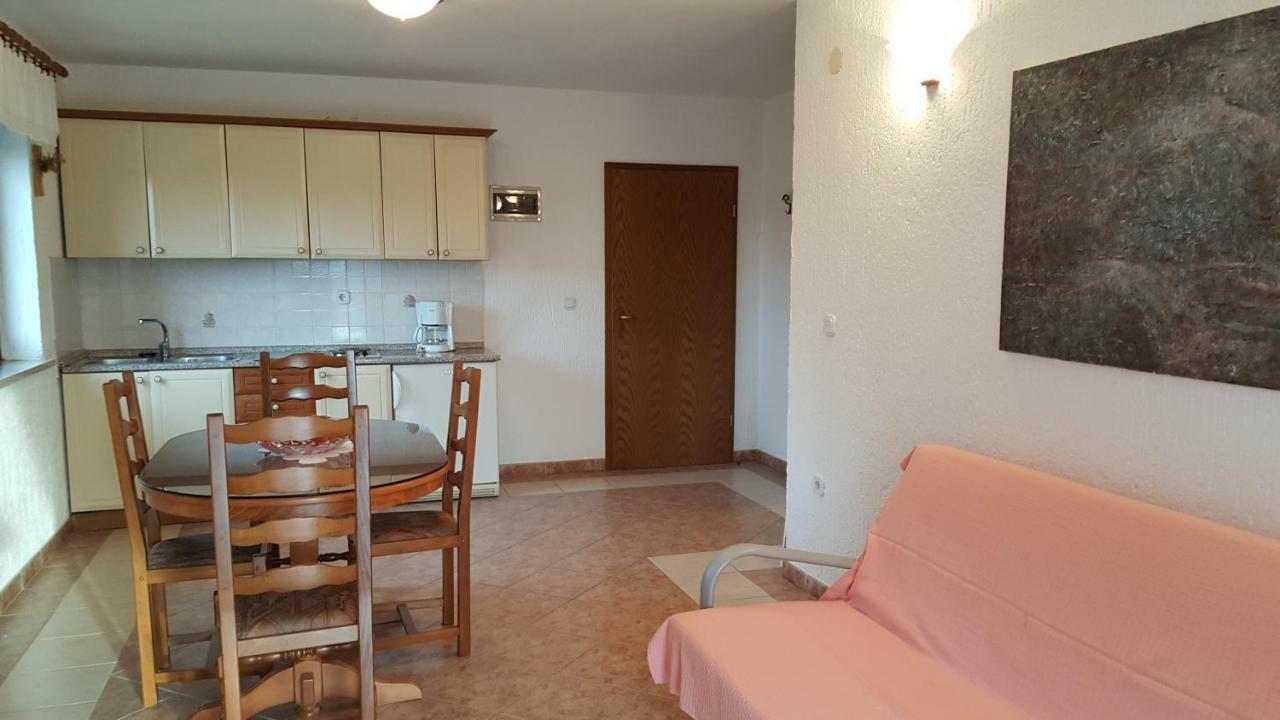 Apartments Coki Funtana Exterior photo